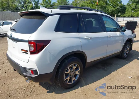 2022 Honda Passport Awd Trailsport z USA, uszkodzony, nr VIN 5FNYF8H63NB008028